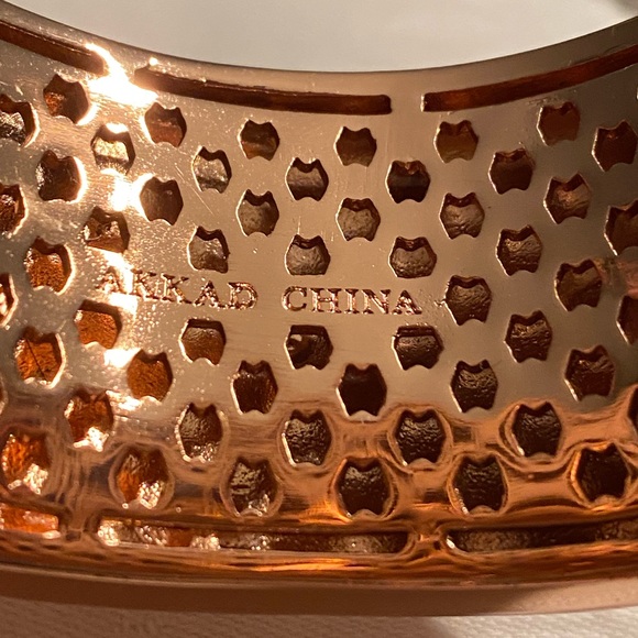 AKKAD brand cuff bracelet PAVÉ OMBRÉ lilacs to pinks crystals -rose-gold tone - Picture 7 of 15